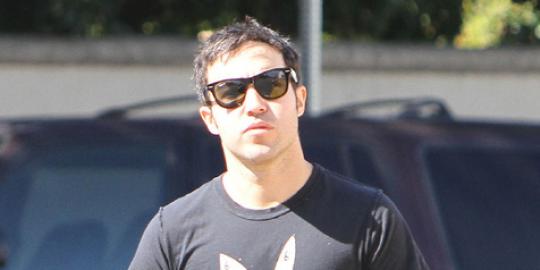 Gila! Artis ini akui telah menindik organ intimnya