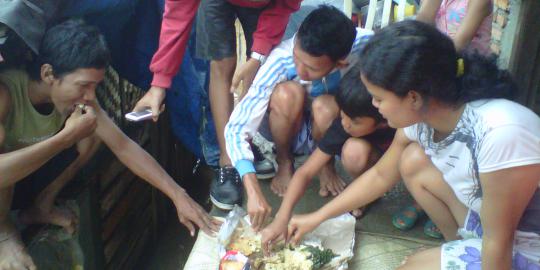 Warga Kampung Pulo bosan hidup di tenda pengungsian