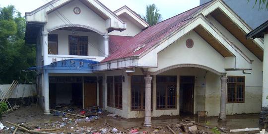 Menteri PU: Banjir bandang Manado karena vila-vila bagus