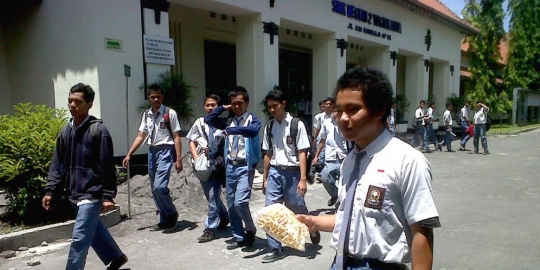 disiplin dan pintar rev1