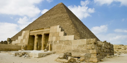 pyramid of khufu