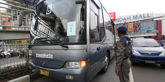 4 Pelaku pencabulan penumpang TransJ akan dipecat