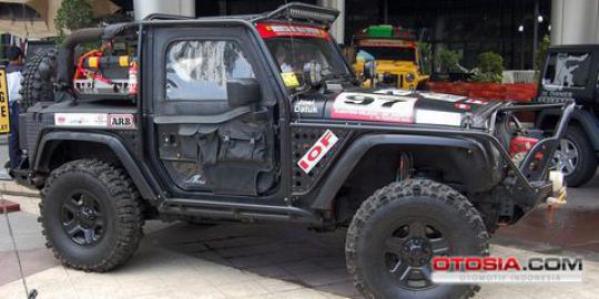 Jaring penggemar Jeep, JK Owrners tebar pesona di Jakarta 