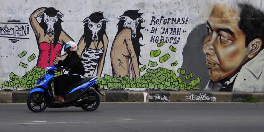 Tak ditahan, tersangka korupsi baju koko malah jabat kepala BKD