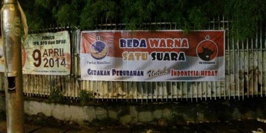 Spanduk koalisi Partai NasDem dan PDIP beredar di Jakarta