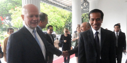 sambangi jokowi di balai kota rev2