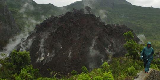 Gunung Kelud berstatus waspada, BPBD Jatim mulai siaga
