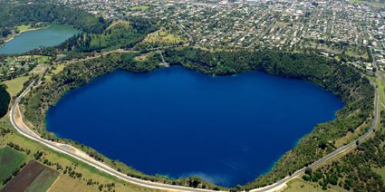 danau biru di australia selatan