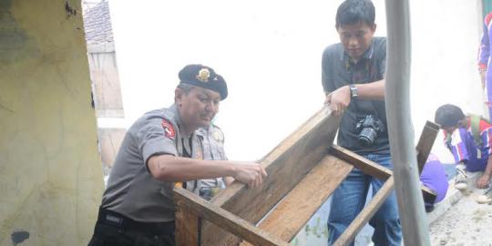 1.040 Polisi Jawa Barat bantu korban banjir di Indramayu