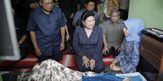 Kunjungan balasan SBY ke rumah EEN Sukaesih di Sumedang