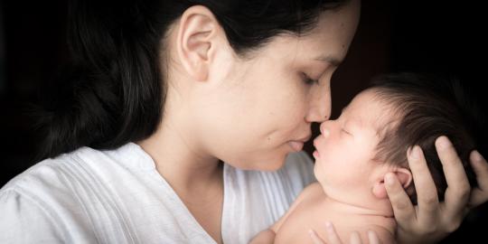 Melahirkan setelah usia 35 turunkan risiko cacat lahir pada bayi