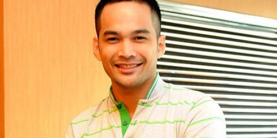 Teuku Wisnu bawa kegembiraan untuk anak-anak korban banjir
