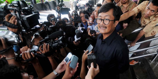 minta uang untuk memenangkan proyek rev1