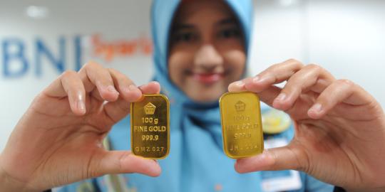 Harga emas turun Rp 2.000 per gram