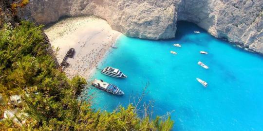 Navagio, eksotika pantai tercantik di Yunani