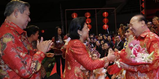 Presiden SBY dan Ibu Ani hadiri Imlek di Senayan