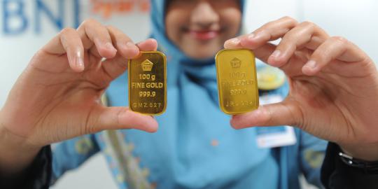 Awal pekan, harga emas naik Rp 4.000 per gram