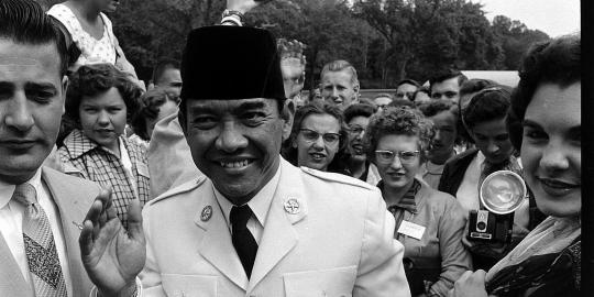 Dulu, dolar Singapura dipakai di Riau disikat Bung Karno