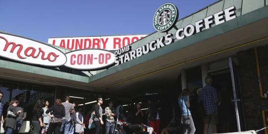 Buka di Los Angeles, kedai kopi ini parodikan Starbucks Coffee