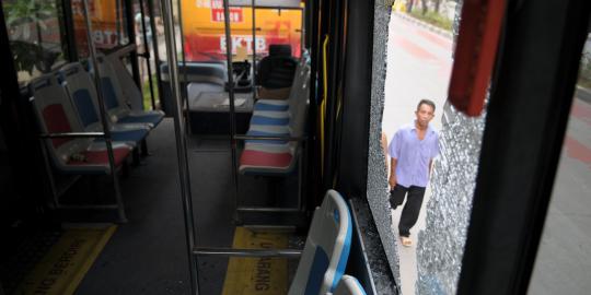 4 Bus dirusak sopir angkot, BKTB langsung dikandangkan