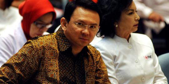 Ahok: Anda kalau mau bawa golok, gue tembak