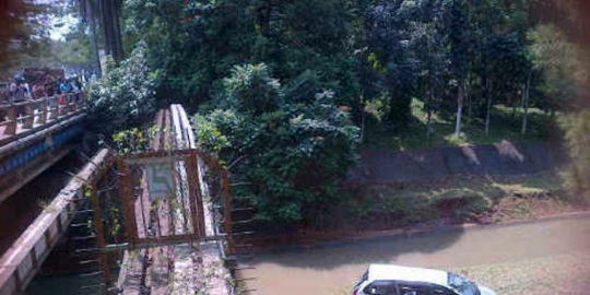 nyetir xenia nyemplung ke kali rev3