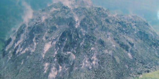  Gunung Kelud dalam fase kritis siap erupsi merdeka com