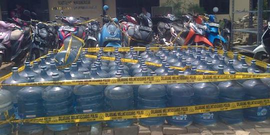 Jual Aqua galon palsu, pengusaha di Tangerang diciduk polisi