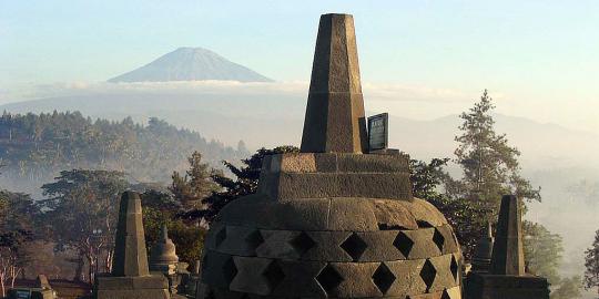 Gunung Kelud meletus, Candi Borobudur tertutup bagi wisatawan