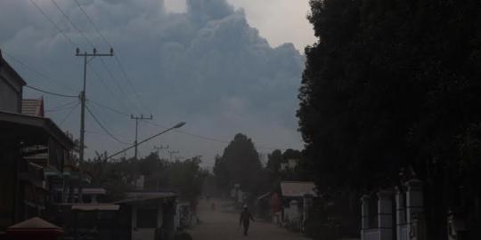 Ini puncak Kelud dari radius 5 Km pada Jumat pagi