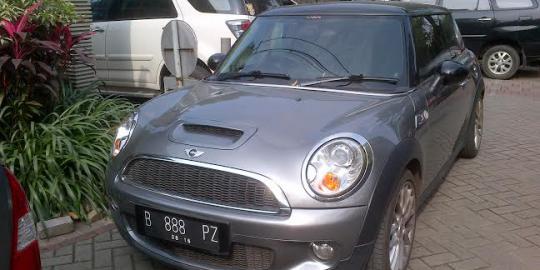 KPK sita Mini Cooper Caleg PDIP yang diduga pemberian Wawan
