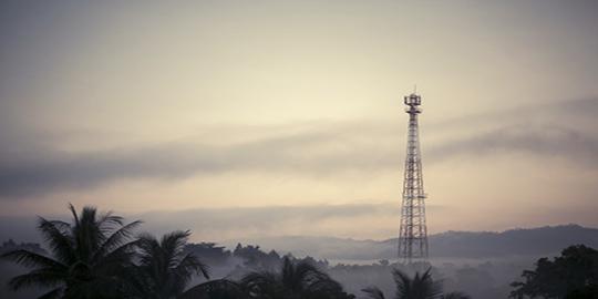 BTS milik Axis dan Indosat di sekitar Gunung Kelud kolaps