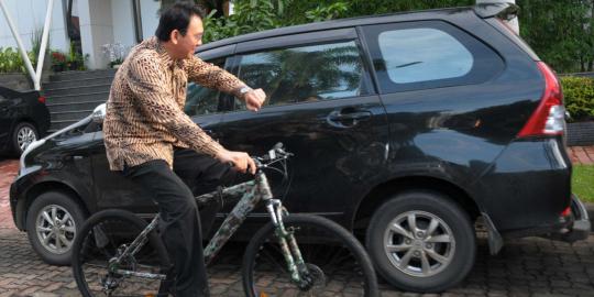 Ahok serius ungkap kecurangan pengadaan Transjakarta dan BKTB