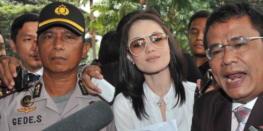 Pengacara: Hubungan Wawan dengan artis cuma urusan bisnis