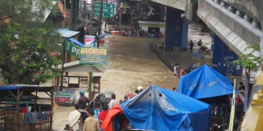 Kerusakan jalan akibat banjir rugikan negara Rp 650 miliar