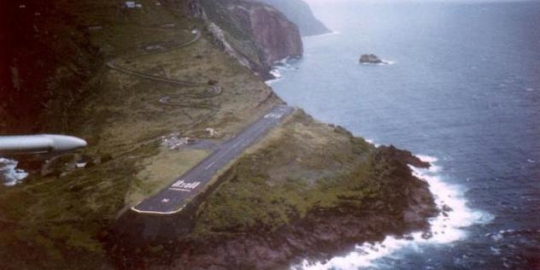 e yrausquin pulau saba rev2