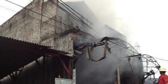 rumah warga hingga penembakan rev4