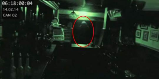 CCTV di pub Inggris tangkap sosok arwah