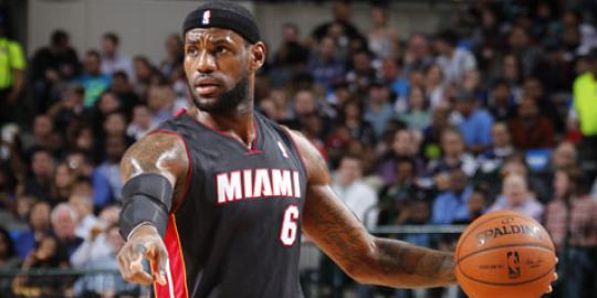LeBron lesakkan 42 poin, Heat libas Mavericks