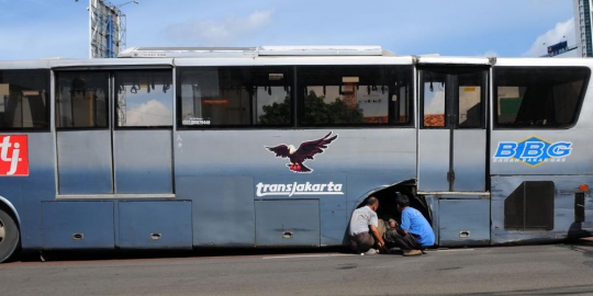 operasi bus sudah karatan dan rusak rev2