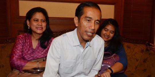 Disadap intel, Jokowi ngaku bicara masakan dengan istri