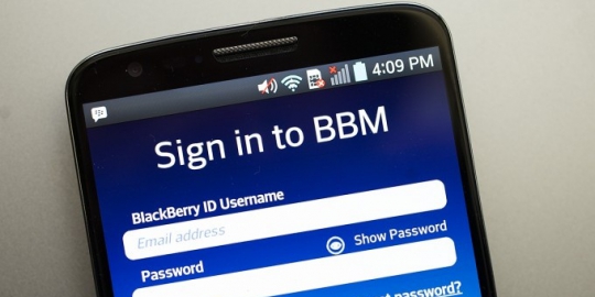 smartphone android gingerbread kompatibel dengan bbm rev2
