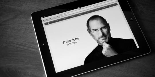 Wajah Steve Jobs akan diabadikan dalam perangko