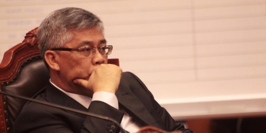 duit sogok disetor ke rekening pribadi dan perusahaan istri rev2