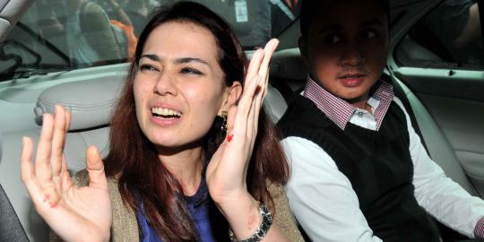 KPK sita Nissan Elgrand milik Catherine Wilson