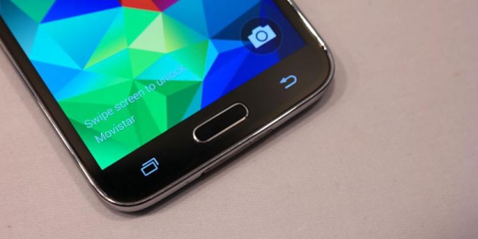 6 keunggulan galaxy s5 dibanding iphone 5s