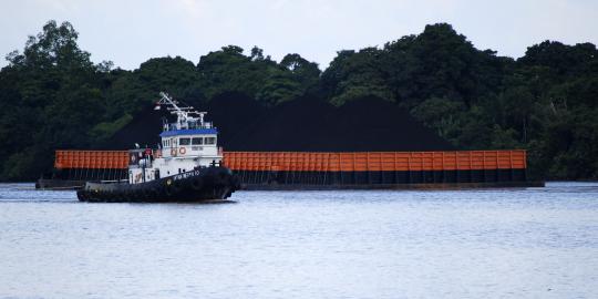 Adaro jual 35 persen saham perusahaan logistik batu bara