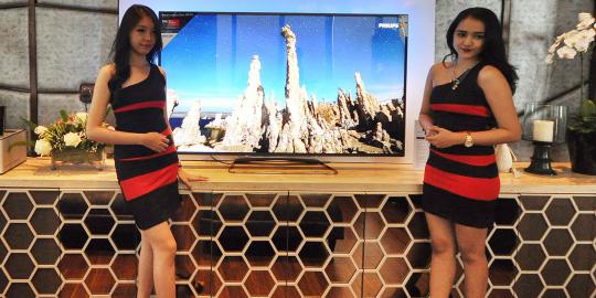 Model cantik dan seksi hiasi peluncuran LED Ultra HD Philips 900