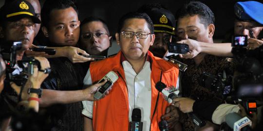 Berobat gigi dan saraf kejepit di RSCM, Anas bayar sendiri