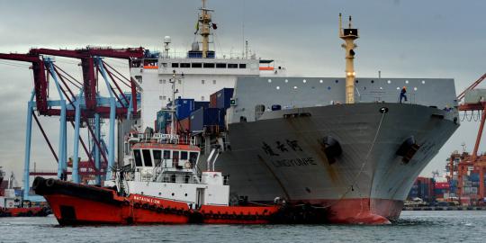 Mulai Maret 2014, ekspor pakai kapal dan asuransi dalam negeri